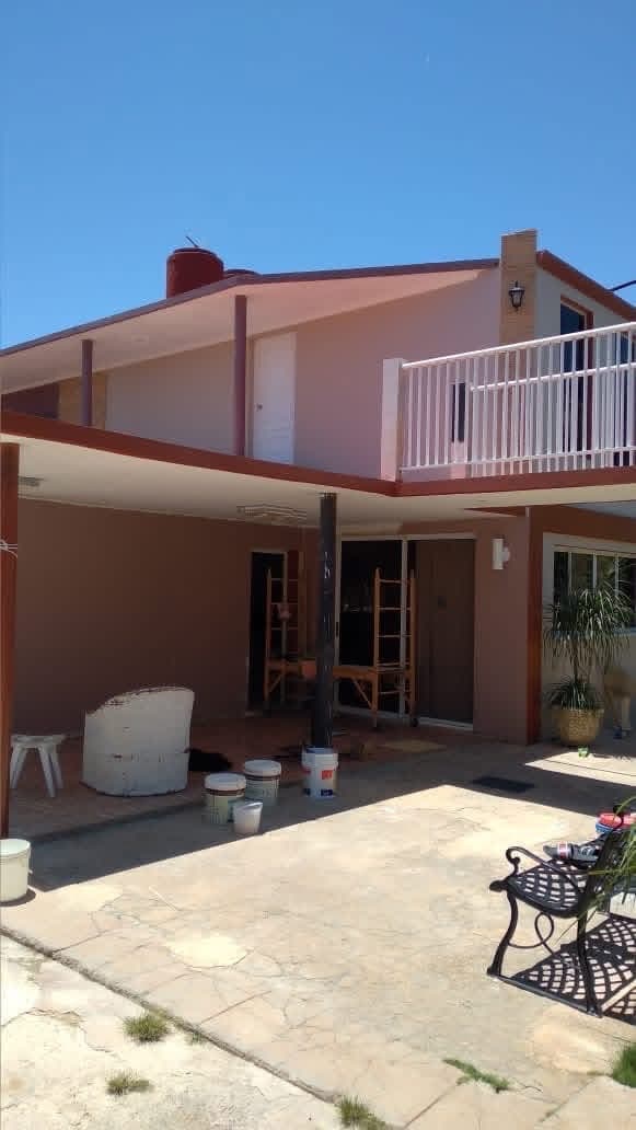 Casa de 6 habitaciones 4 baños dos cocinas dos garajes y terreno con árboles frutales — foto 7
