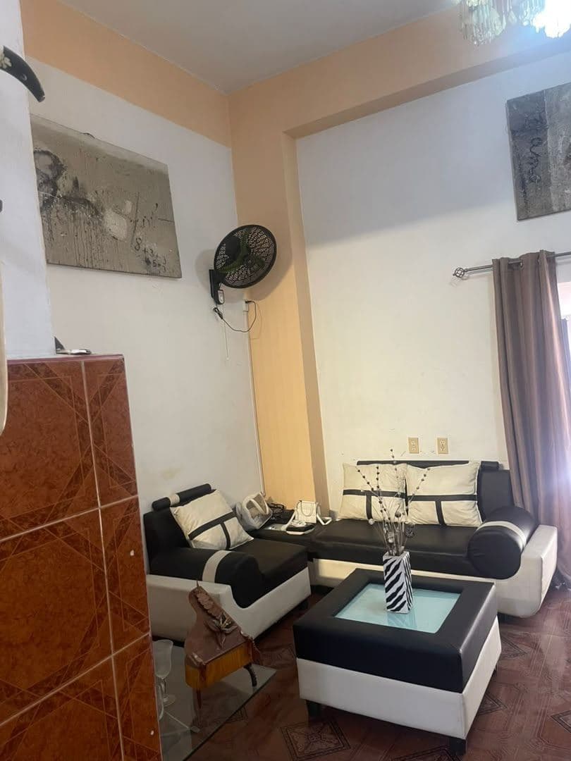 Apartamento en edificio capitalista en Centro Habana — foto 7