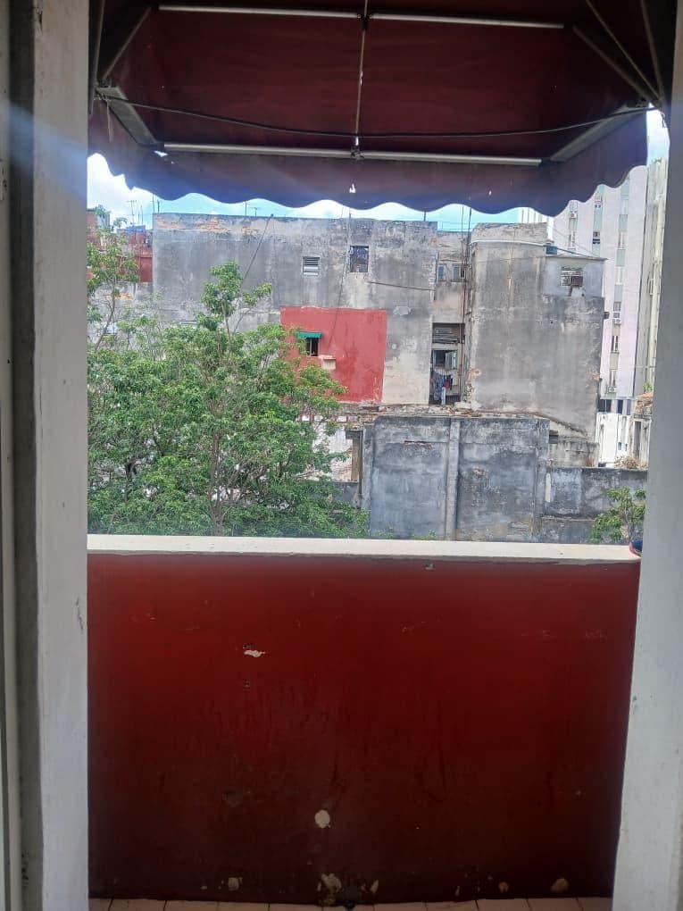 Se vende apto en Centro Habana 🏡