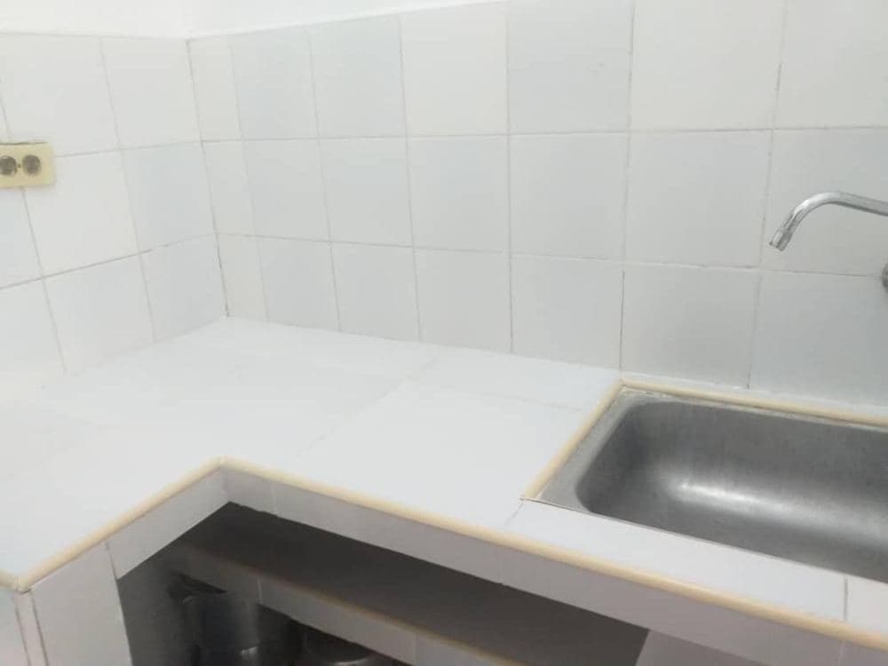 APTO ‼️‼️‼️‼️‼️en venta en Centro Habana🏡a dos cuadras de la tienda ⛺️ de Carlos 3️⃣no se va mucho la corriente 🔋 — foto 9