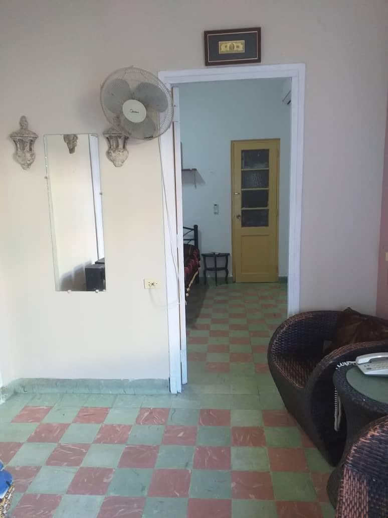 APTO ‼️‼️‼️‼️‼️en venta en Centro Habana🏡a dos cuadras de la tienda ⛺️ de Carlos 3️⃣no se va mucho la corriente 🔋 — foto 7