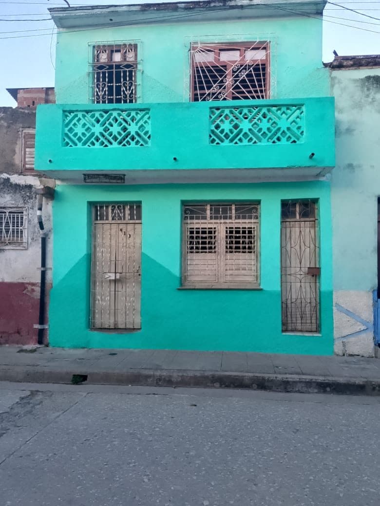 Casa con 2 propiedades en San Ramón