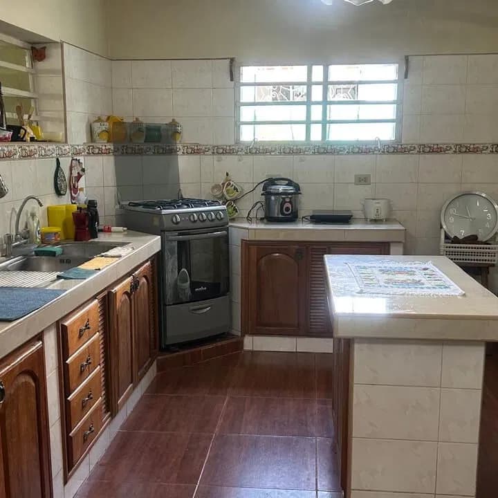 Espaciosa casa en Fontanar, Boyeros - 3 hab, 220 m2 — foto 9