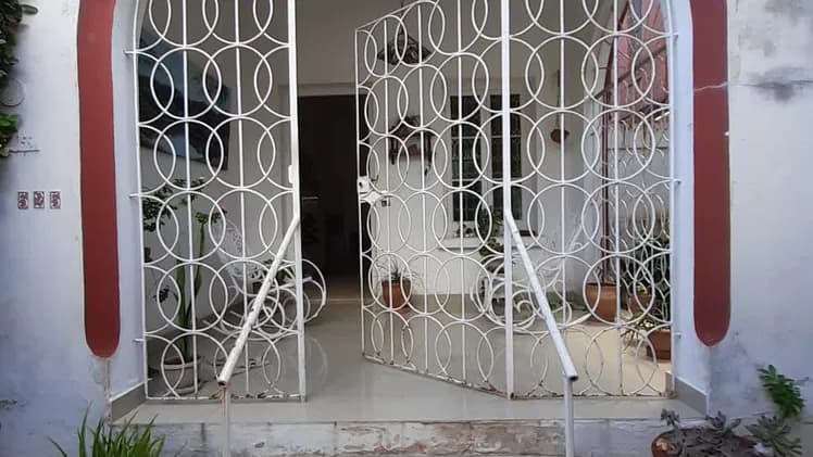 Casa en Playa, Boyeros - 150,000 USD