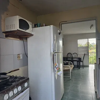 Apartamento 2 habitaciones con balcón en Reparto Kholy, Plaza, La Habana — foto 7