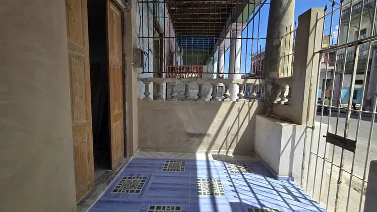 Casa independiente en Cerro, Plaza - Espacio de negocios - 17,000 USD — foto 17