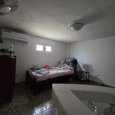 Casa independiente en Vedado, La Habana - 4 habitaciones, garaje y jardín — foto 8