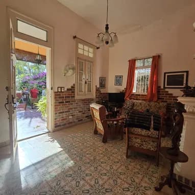 Casa independiente en Vedado, La Habana - 4 habitaciones, garaje y jardín — foto 9