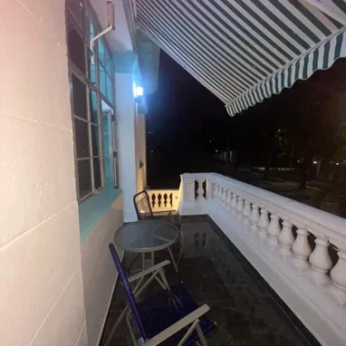 Hermosa propiedad horizontal en el Vedado, La Habana - 3 hab, 2 baños