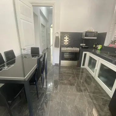 Hermosa propiedad horizontal en el Vedado, La Habana - 3 hab, 2 baños — foto 6