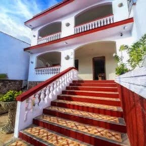 Casa independiente en Vedado, Plaza de la Revolución - 330 mil USD