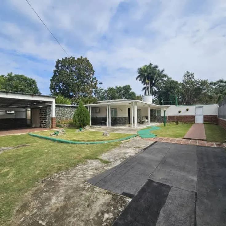 Hermosa finca en Boyeros, La Habana - 150,000 USD — foto 17