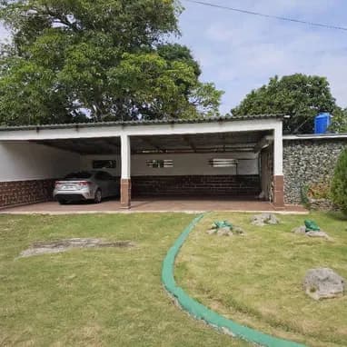 Hermosa finca en Boyeros, La Habana - 150,000 USD — foto 8