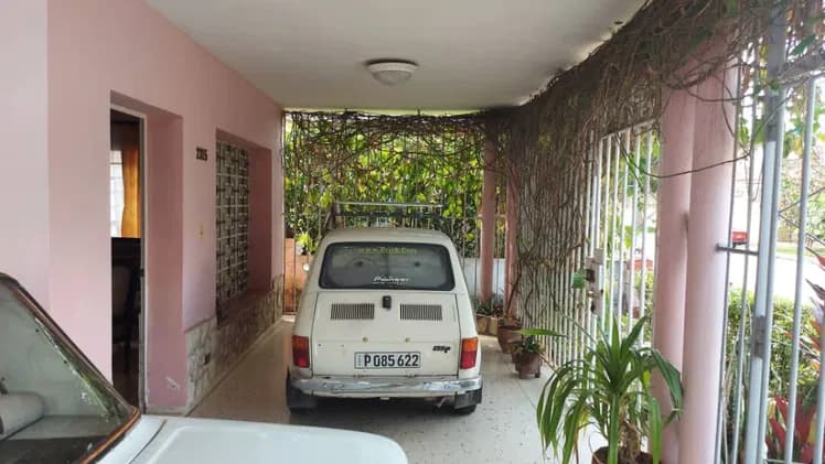 Casa independiente en Casino Deportivo, Plaza, La Habana - 4 hab, 2 baños, garaje — foto 16