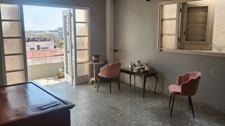 Apto capitalista 3/4 en tercer piso, Diez de Octubre, La Habana en Diez de Octubre, Cuba